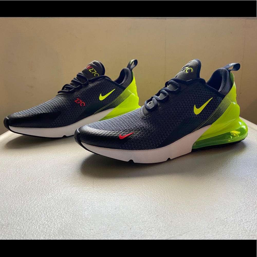 Nike Air Max 270 SE - SZ 12